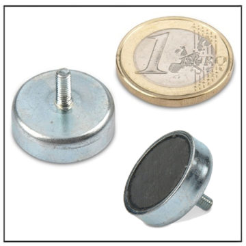 External Thread Ferrite Pot Magnet Ø 20mm